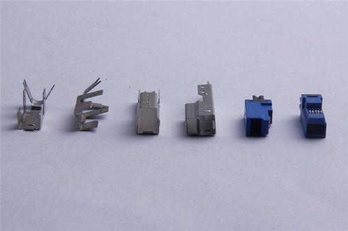 源鵬電子 專業(yè)制造手機(jī)彈片的五金廠家，多年經(jīng)驗(yàn)成就卓越品質(zhì)